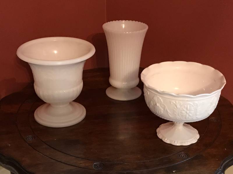 lot 2662 image: Assortment of Milk Glass