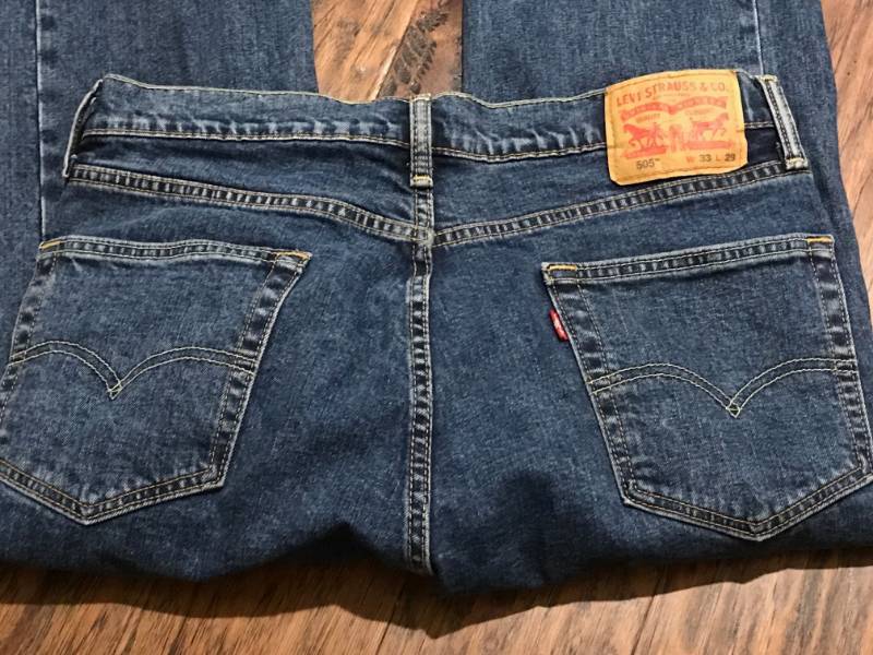 lot 2713 image: Levis Strauss & Co 505 Mens Jeans-W33 L29