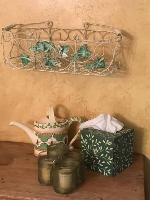 lot 2789 image: Garden dcor items---wire basket, candle holders, tissue box and beehive tea pot