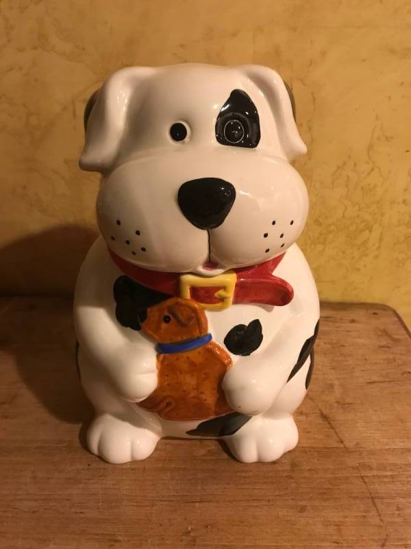 lot 2806 image: 10 12 Puppy CookieTreat Jar