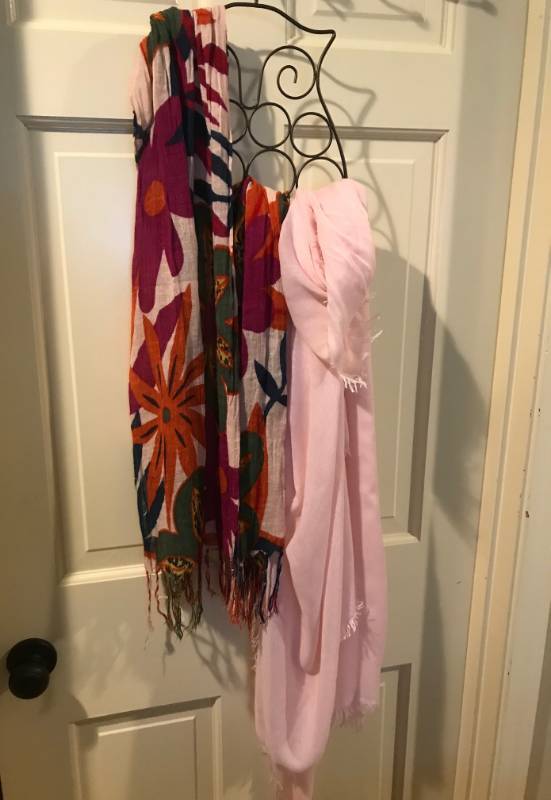 lot 2825 image: Owl Hanger and Scarfs