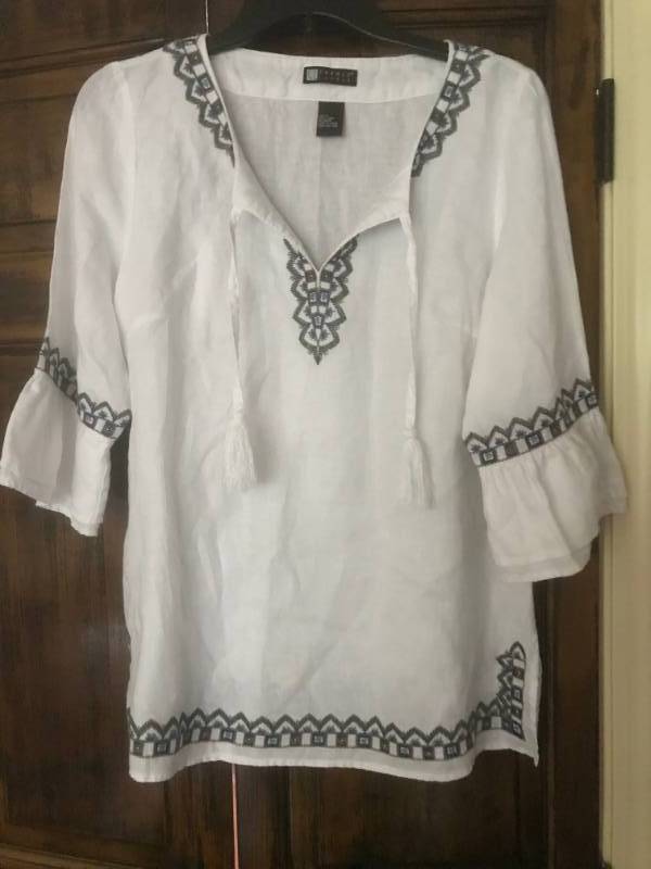 lot 2840 image: Carole Little Peasant Blouse-Large