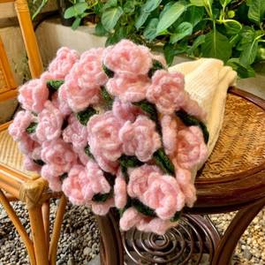 lot 4391 image: Bouquets of Roses Blanket, Handmade Crochet Rose Bouquet Throw Blanket, Crochet Flower Bouquet, Hand Knitted Flower Throw Blankets for Valentines Mothers Day Birthday Wedding Gift (Pink,31.5)