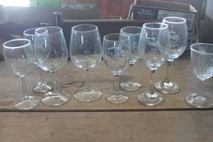 lot 3930 image: Railway Winery Wine Glasses & More