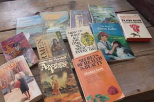 lot 3938 image: Vintage Books