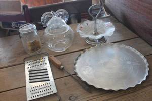 lot 3940 image: Vtg. Hammered Aluminum Tray, Candy Jar & More