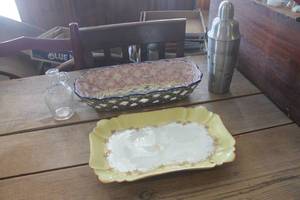 lot 3962 image: Vintage Serving Dish and More