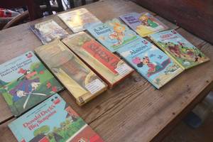 lot 3973 image: Vtg. Disney Childrens Books & More