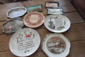 lot 3981 image: Vintage Dcor Plates and More