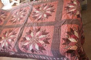 Vtg. Queen Size Hand Stitched Quilt