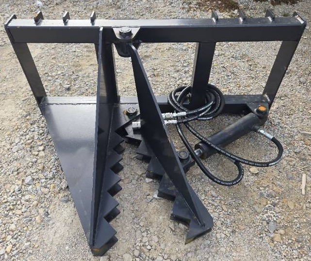 lot 4569 image: Unused JCT Hydraulic Skid Steer TreePost Puller