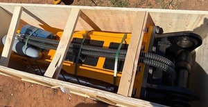 lot 5490 image: Unused Box type TOFT1000 Hydraulic Hammer with 70mm Pins to fit CAT315 and 10-18 ton Excavators.