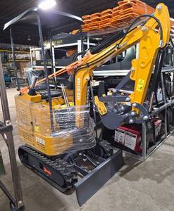 lot 2005 image: Unused ATS RT15R Mini Excavator  ATS-RT15R