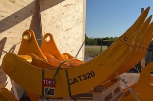 lot 5459 image: Unused TOFT Excavator Rake for CAT320 or 20-30 Ton Excavator  TOFT 08R - 1037lbs