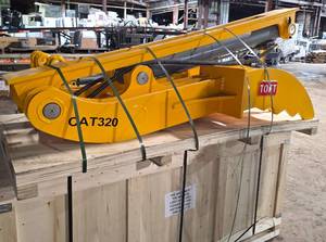 lot 5494 image: Unused TOFT Excavator Thumb for CAT320 or 20-30 Ton Excavator  TOFT08T - 680lbs - Required Oil Flow 80-120 LMin - Working Pressure 150-170 Bar