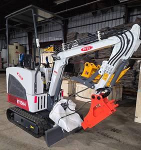 lot 5496 image: Package Deal Unused Battler BTTL ET15H-6 Excavator w Hydraulic Breaker and Bucket - 3000lb Operating Weight - Hydraulic Pilot Control System - Thumb Attachment - Extra Remote Connections & Quick Coupler Control - Briggs & Stratton Engine