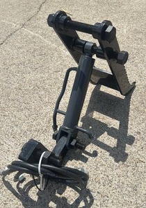 lot 6286 image: Unused Excavator Hydraulic Thumb Clamp - for Mini Excavators