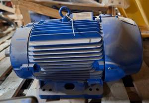 lot 9768 image: Unused Crated 40HP Motor Assembly with Adapter Plate, 324TC, 380-480V with Leads PN 7219006261