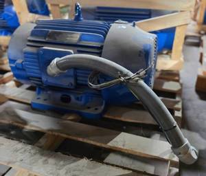 lot 9769 image: Unused Crated 40HP Motor Assembly with Adapter Plate, 324TC, 380-480V with Leads PN 7219006261