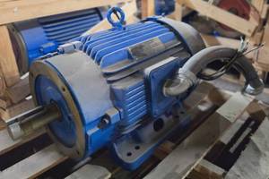 lot 9770 image: Unused Crated 40HP Motor Assembly with Adapter Plate, 324TC, 380-480V with Leads PN 7219006261
