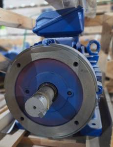 lot 9814 image: Unused Crated Nema Premium 40HP Electric Motor, 324TC, 230460V PN 72153305