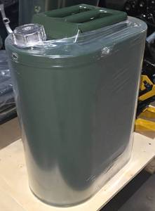 lot 6325 image: Unused 30-Liter Gasoline Drum GD30L  38.5cm22cm46cm,2.8kg,30L