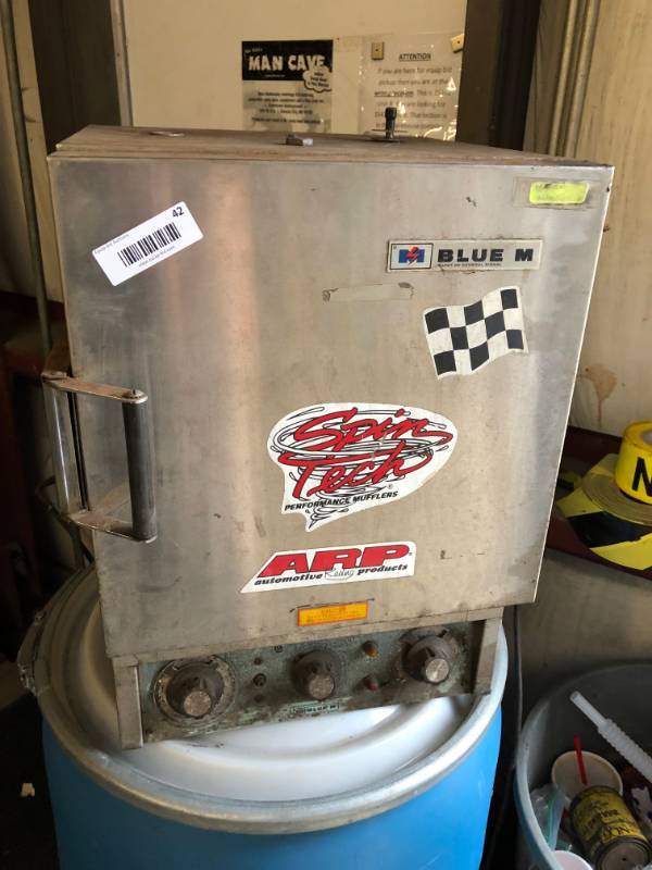 lot 42 image: Blue M  Lab Oven