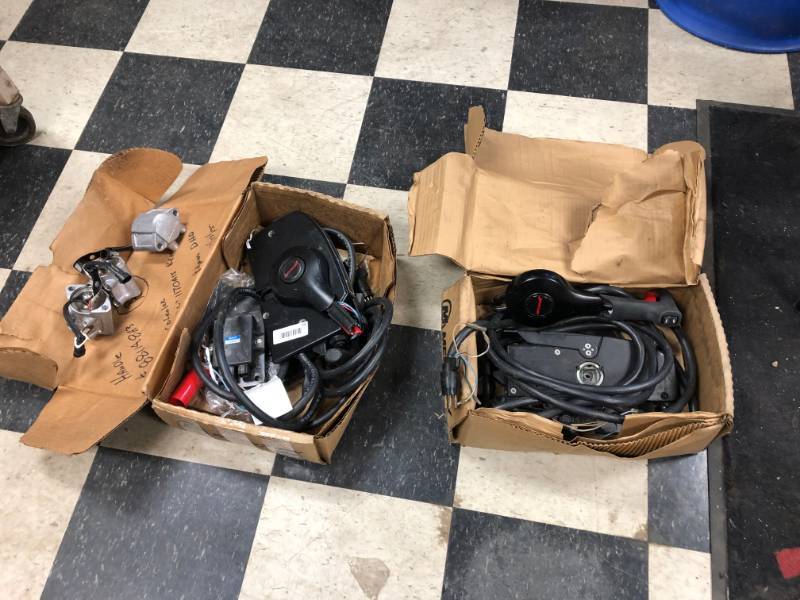 lot 64 image: Boat Parts Throttle controls and e-tec fuel injectors
