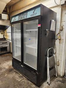 lot 3730 image: Supera Commercial Display Refrigerator  Model G2M-SW-48-B1