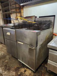 lot 3734 image: Commercial Pitco Gas Deep Fryer Set