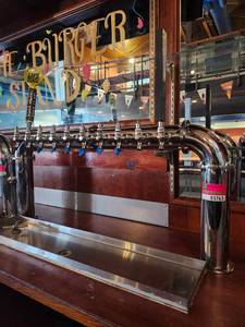 lot 3763 image: Commercial Tap Beer Draft Tower System