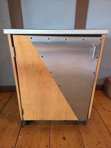 lot 4224 image: Commercial Trash Bin Cabinet