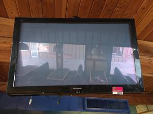 lot 4238 image: Panasonic LCD TV Display