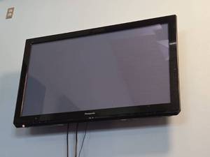 lot 4267 image: Panasonic Flat Screen TV