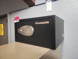 lot 4314 image: SentrySafe Digital Security Safe