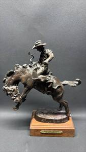 Fred Fellows Bronze (approximately 10 inches tall) Goin For The Gold 1984 Sculpture Hesston Special Ed