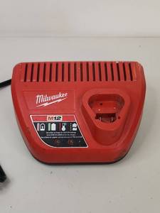 lot 94 image: Milwaukee M12 Battery Charger 48-59-2401