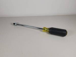 lot 147 image: Klein Tools 716 Magnetic Nut Driver