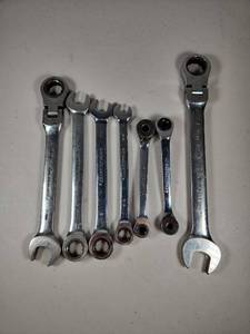 lot 267 image: Gearwrench Flex Head Wrench Set