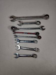 lot 270 image: Husky Combination Wrench Set