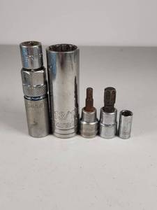 lot 291 image: Duralex Socket Set Mixed Sizes