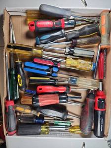 lot 306 image: Mixed Screwdriver Lot with Stanley and Klein Tools