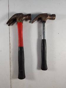 lot 313 image: Two Claw Hammers with Comfort Grip Handles