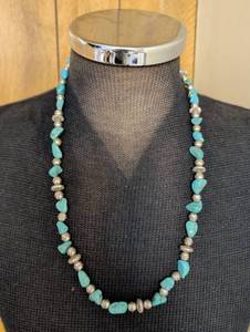 lot 99633 image: Southwestern Turquoise and Silver Necklace