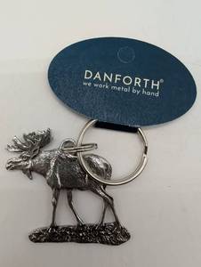 lot 99639 image: Danforth Pewter Moose Keyring