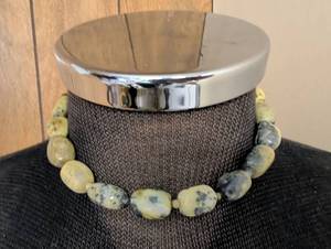 lot 99651 image: Yellow Opal Chunky Bead Necklace