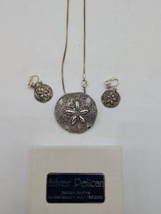 lot 99652 image: Silver Pelican Sand Dollar Jewelry Set