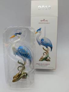 lot 99671 image: 2019 Hallmark Great Blue Heron Ornament - Beauty of Birds 15th Anniversary
