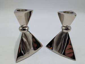 lot 99676 image: Modern Geometric Shiny Silver Candlestick Holders