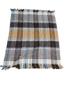lot 6352 image: Battista Plaid Wool Throw Blanket 50x60 in